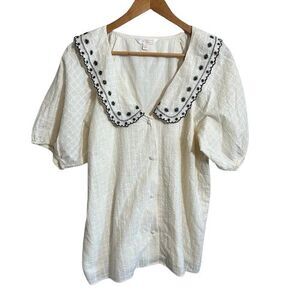 LC Lauren Conrad Blouse L White Button Up Peter Pan Collar Embroidered Puff